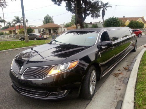Lincoln-Limousines How To Rent A Limo For A Day