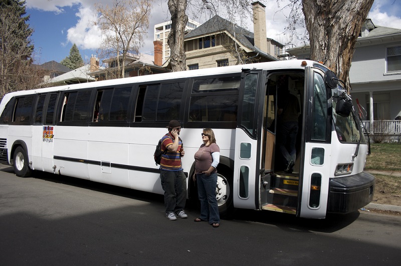 Renting A Party Bus? 6 Things You Should Know