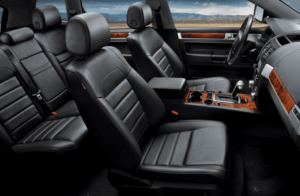 chrysler_300_interior_car_service-582x381-300x196 Limo Fleet